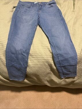 Loft light wash skinny ankle jeans